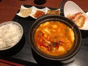 シュリ 丸の内店