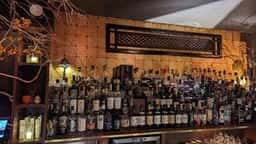 Bar Vanitas