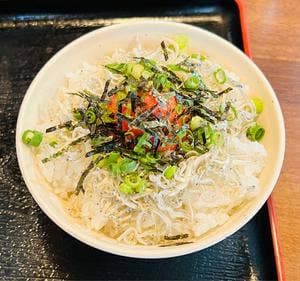 肉と小料理の酒場 はなれ