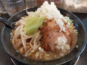 ガツ盛りチャーシュー専門店 WILDラーメン