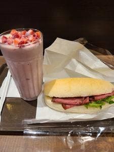 サンマルクカフェ+R 新宿西口駅前店