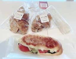 パンと庭