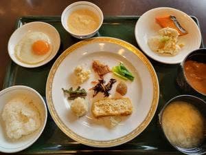 ホテルニューオータニ長岡 カフェ&ダイニング アゼリア