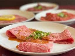 焼肉 味園 本店