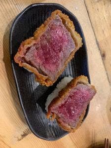 和牛炙り寿司酒場 肉笑門-NIKUEMON- 今池本店