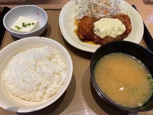 やよい軒 西中島5丁目店