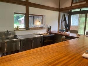 アカイ