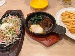 ガスト 市川駅北口店