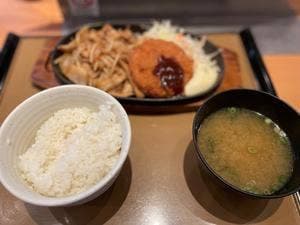 やよい軒 フォレオ広島東店