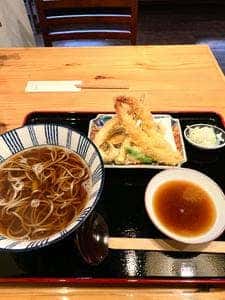お蕎麦 たぐる
