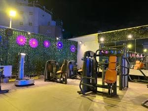 ROOF TOP SPORTS BAR 新宿天然温泉 テルマー湯