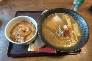 ぶたどん処 ぶた屋