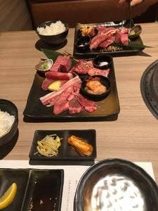 近江うし 焼肉 にく TATSU 青山本店