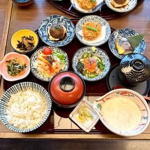 和ごはん とろろ屋 アトレヴィ大塚店