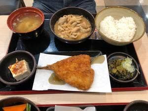 ゆで太郎 もつ次郎 新川6条店