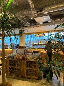 SHARE LOUNGE TSUTAYA 田町駅前店