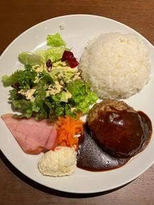 和牛ハンバーグ&ステーキ 肉屋 格之進 F