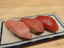 本鮪と酒と肴 さかなびいき