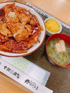十勝豚丼 ひまわり イオン帯広店