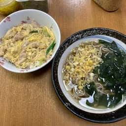 四国手打ちうどん 讃岐路