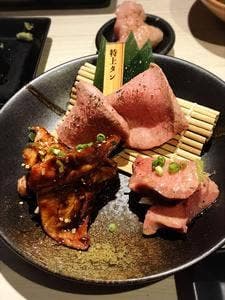 焼肉ホルモン 城の市場