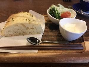 茶房ひこじら
