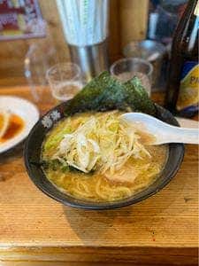 横浜ラーメン 壱八家 戸塚店