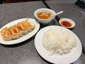 神田餃子屋 本店