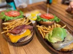 KUA`AINA ららぽーと横浜店