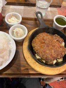 ハンバーグ つむぐ亭