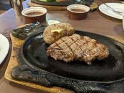 フォルクス イースト21店