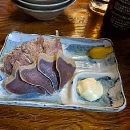 厳選もつ酒場エビス参 学芸大学駅前店