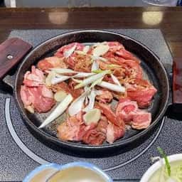 肉屋の正直な食堂 新宿御苑店