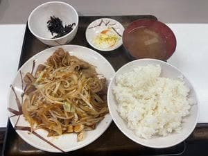 ひさや