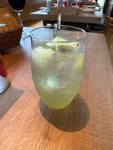 ワインの酒場。ディプント 新宿 三丁目店 東口店