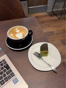 Tokyo Cafe&Bar HIVE
