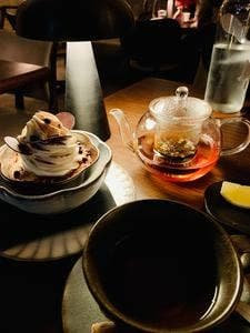 Le Pristine Tokyo Café & Bar