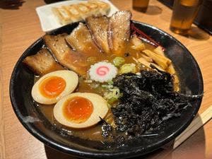 金澤濃厚豚骨ラーメン 神仙