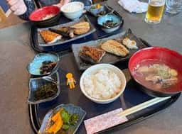 ひもの食堂 海辺