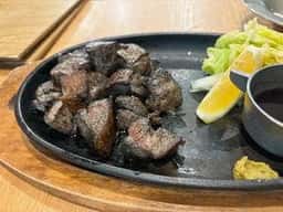 大衆鉄板めしべべ