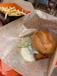 UMAMI BURGER 横浜ベイサイド店