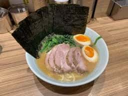 横浜ラーメン渡来武 総本店