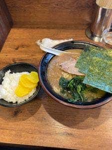 豚骨醤油らーめん 丸一