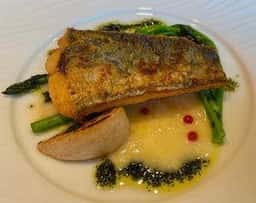 ワイナリーレストラン 金石の音