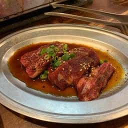 焼肉 たまい