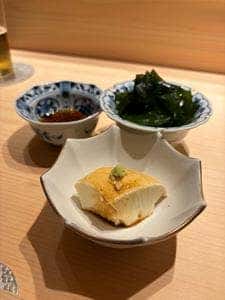 鮨 由う