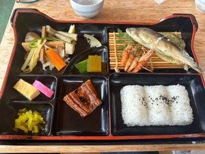 屋形舟・四万十川料理 なっとく