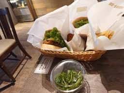 フレッシュネスバーガー 上本町店