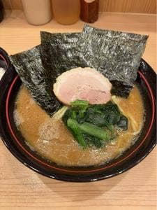 家系 麺場寺井