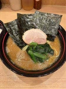 家系 麺場寺井